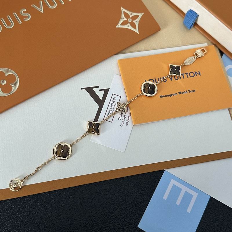 LV Bracelet 03lyr337